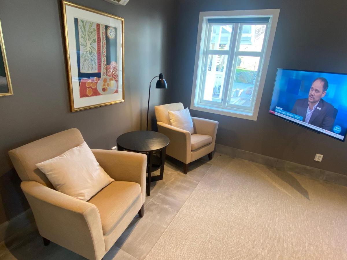 Guesthouse Suite At Ranvik Near City Center- Parking Available Sandefjord Exteriör bild