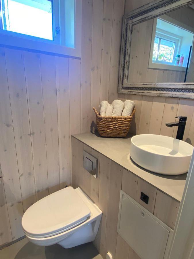 Guesthouse Suite At Ranvik Near City Center- Parking Available Sandefjord Exteriör bild