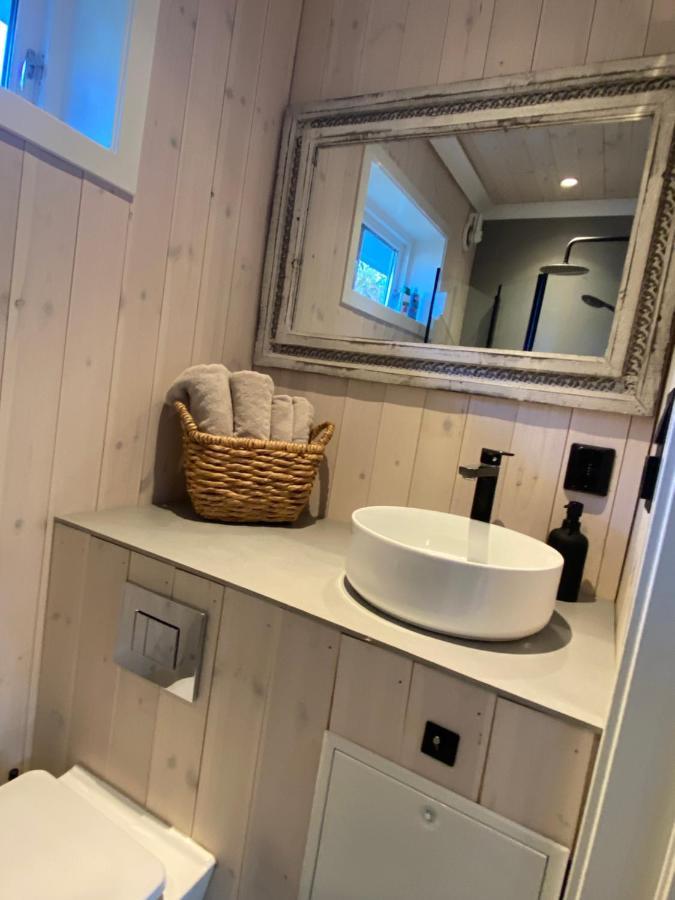 Guesthouse Suite At Ranvik Near City Center- Parking Available Sandefjord Exteriör bild